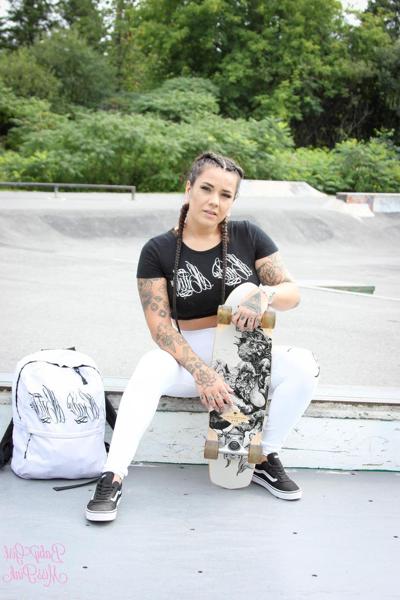 16P Chubby skater babe Miss Pink posing in her sexy outfit outdoors