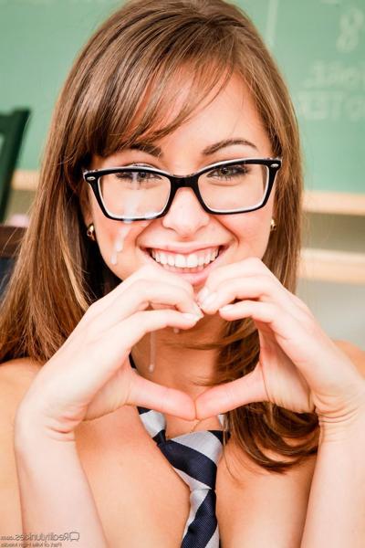 15P Glasses clad Riley Reid gets white sauce on face after man meat insertion