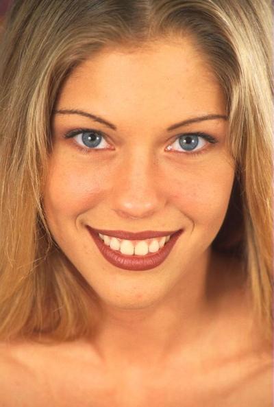 20P Smiley amateur teen Angela shows her big booty and massages her trimmed pussy