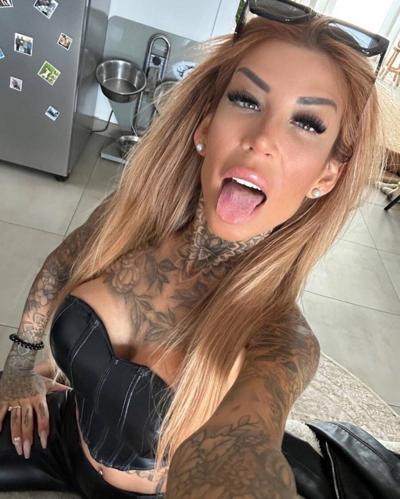 19P Tattooed amateur teases with her stunning curves in hot outfits