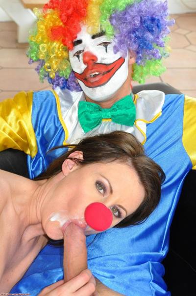 20P Tall MILF Lara strips for a clown before taking his knob deep on the floor