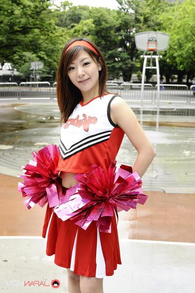 15P Japanese cheerleader Tomomi Matsuda gives a demonstration at a playground